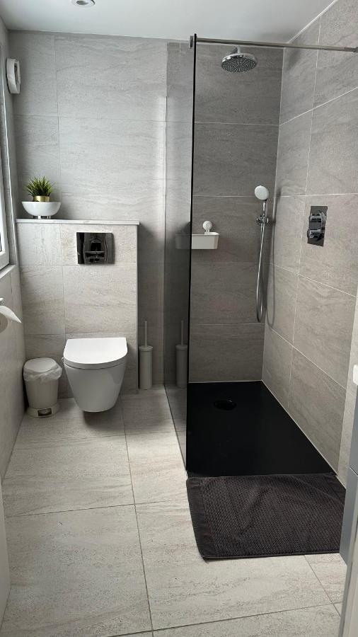 Stunning New 1 Bedroom Apartment Londres Exterior foto